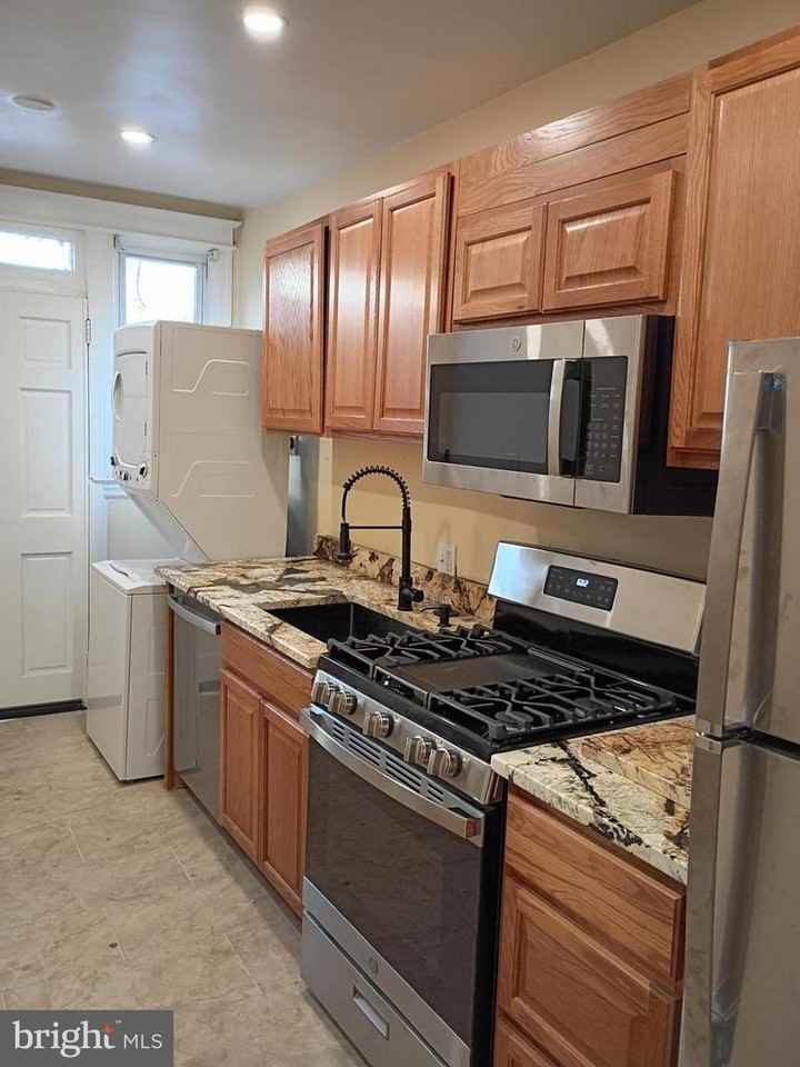 5220 4th St Nw - Photo 2 of 10
