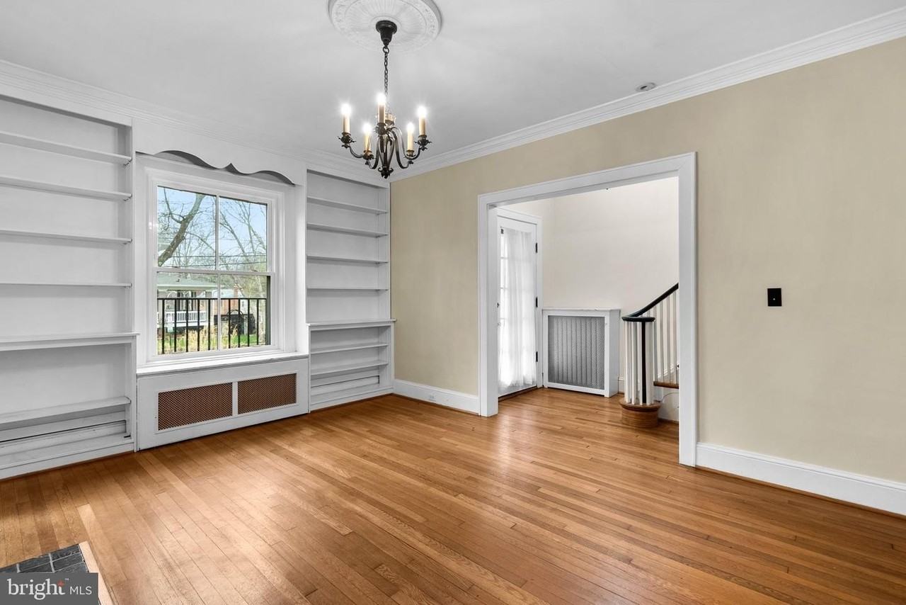 3247 38th St Nw - Photo 5 of 28