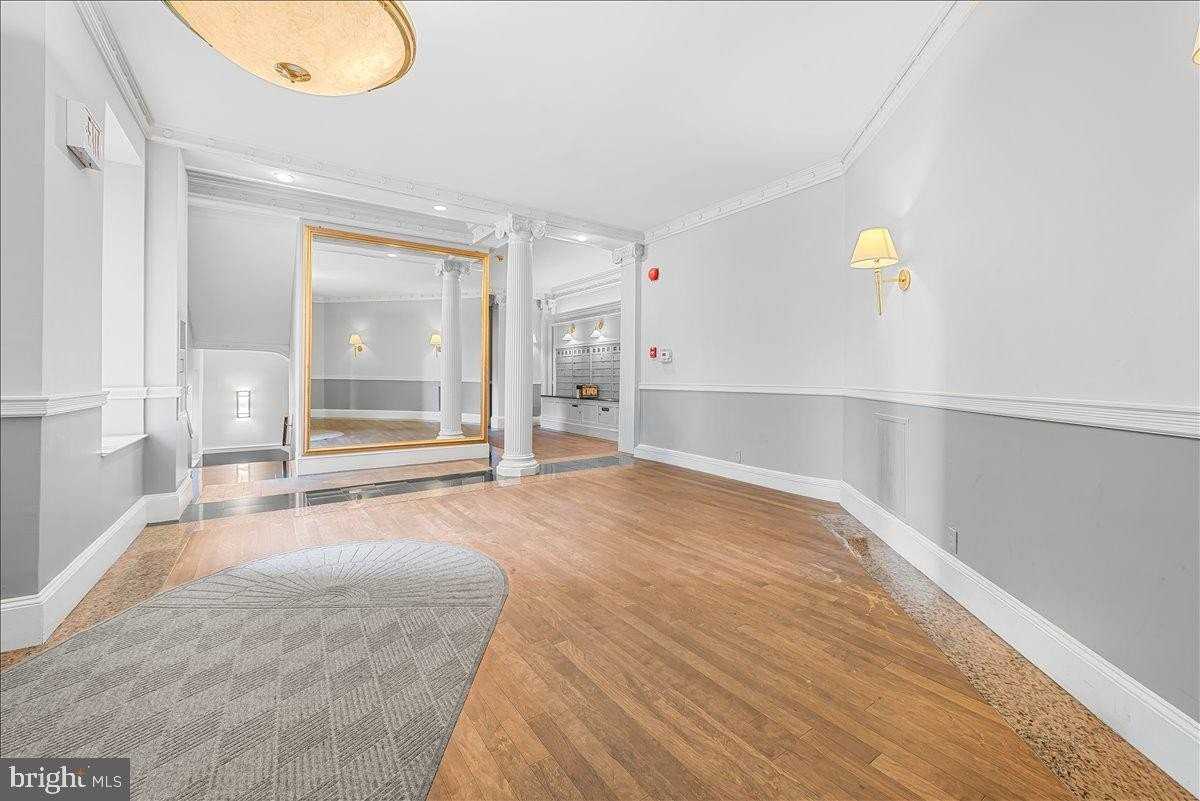 1830 17th St Nw - Photo 4 of 33