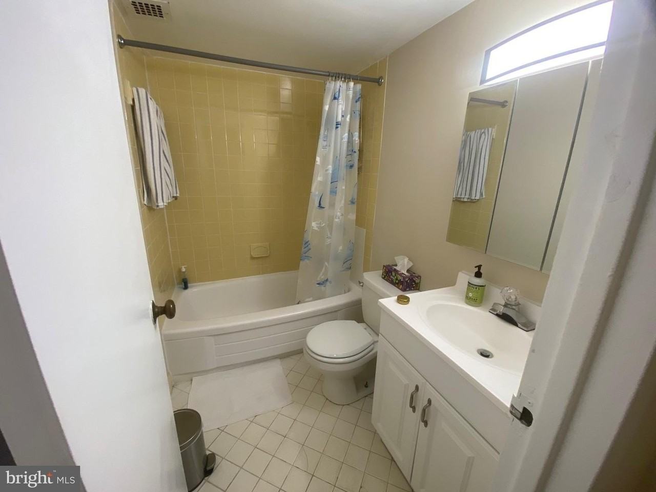 2030 F St Nw - Photo 6 of 12