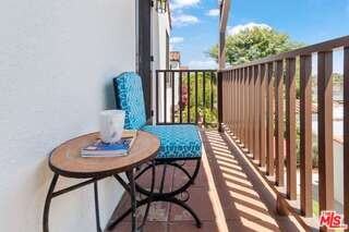 284 1/2 Granada Ave #1 - Photo 6 of 8