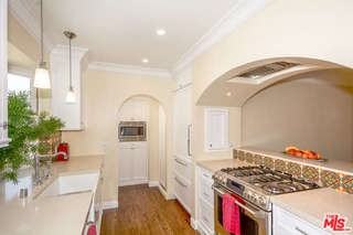 284 1/2 Granada Ave #1 - Photo 7 of 8