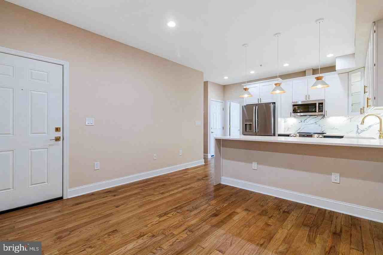 1609 17th St Se - Photo 4 of 19