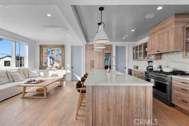 441 34th St - Photo 7 of 8