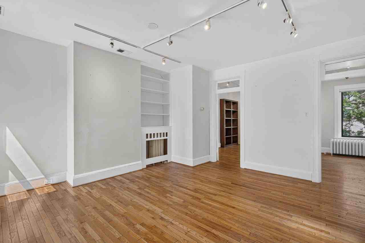1790 Lanier Pl Nw - Photo 6 of 23