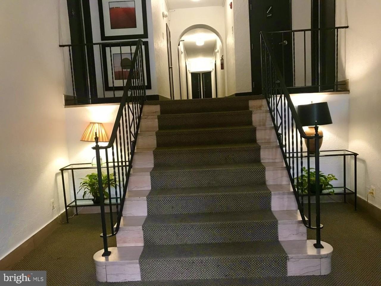 1439 Euclid St Nw - Photo 4 of 9