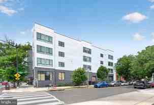 1102 Staples St Ne - Photo 1 of 1