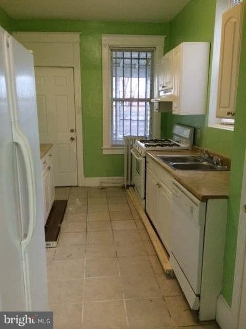 506 Florida Ave Nw - Photo 4 of 6