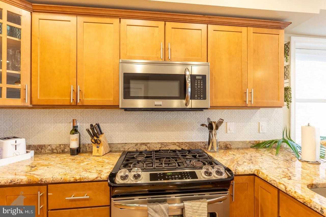 5511 Colorado Ave Nw - Photo 4 of 41