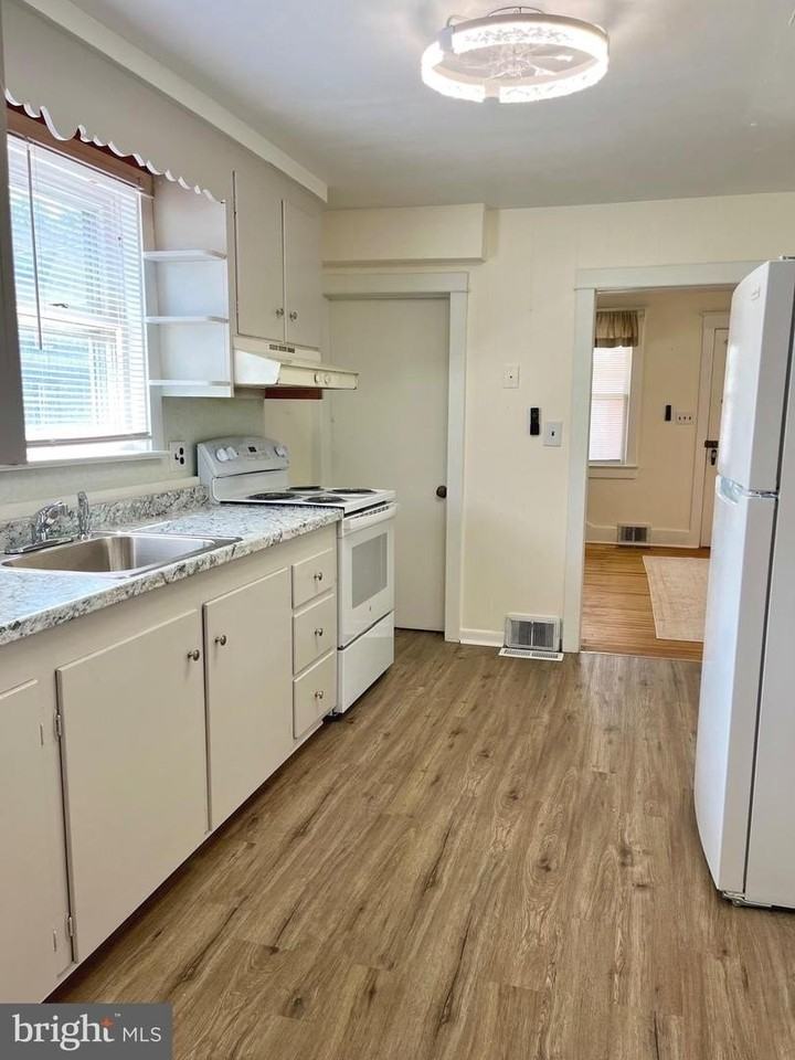 9 Ne 6th St - Photo 5 of 28