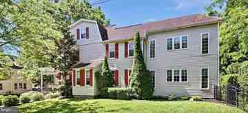 featured image of 1419 Hamilton St