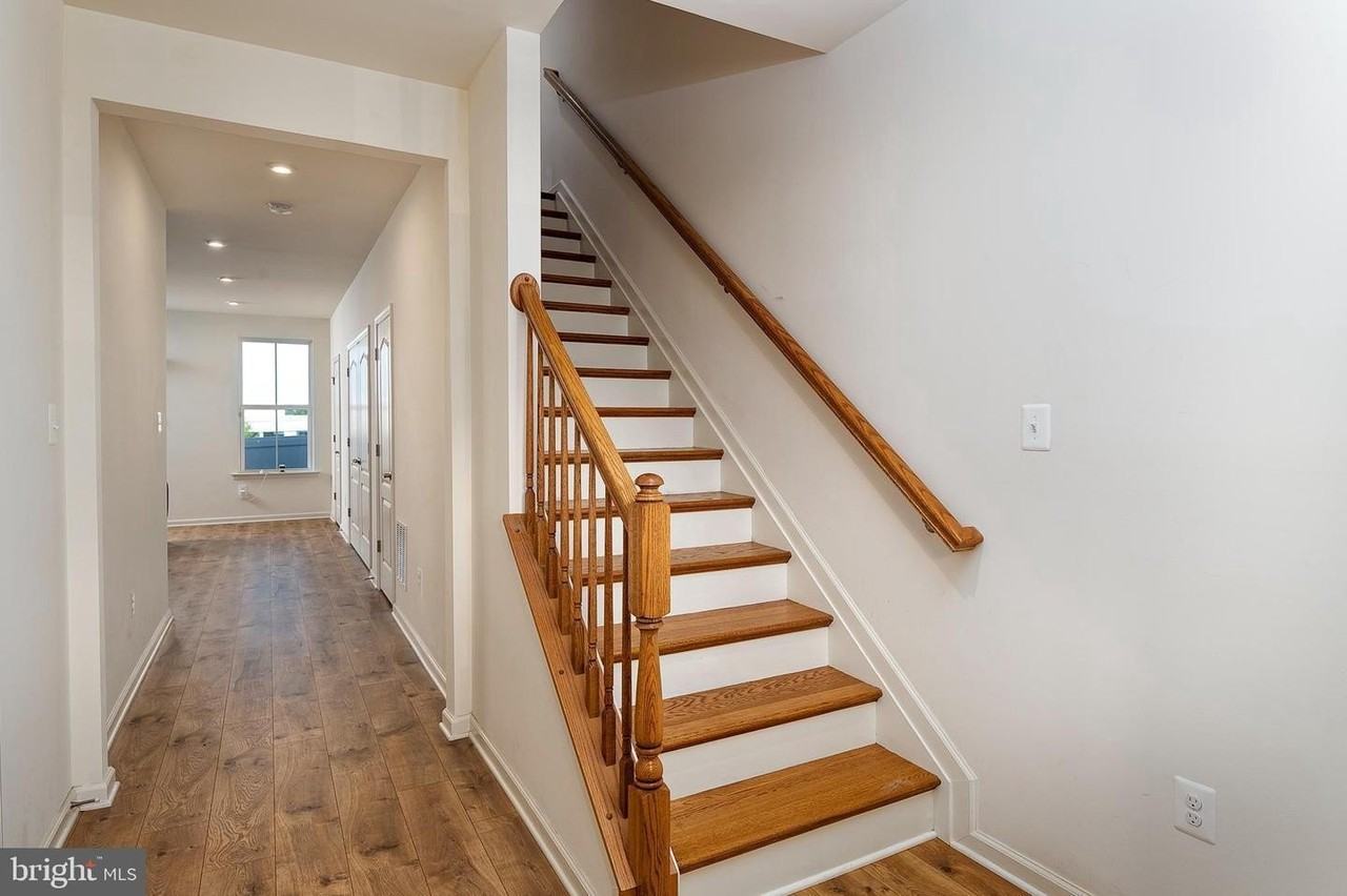 7123 Millstone Rd - Photo 3 of 13