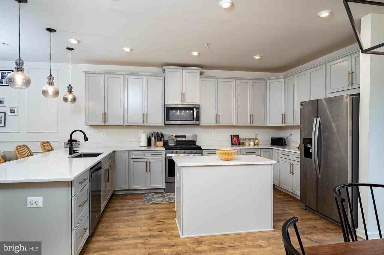 7123 Millstone Rd - Photo 7 of 13