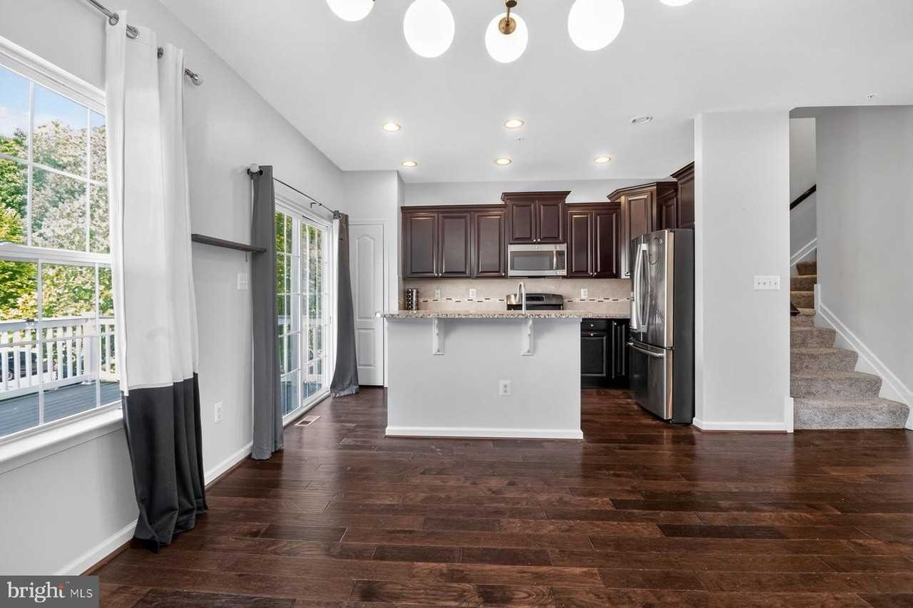728 Millhouse Dr - Photo 2 of 28