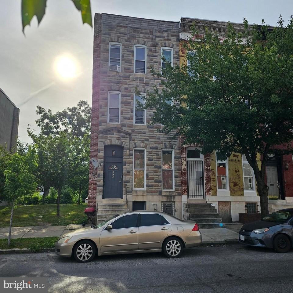 813 N Fulton Ave