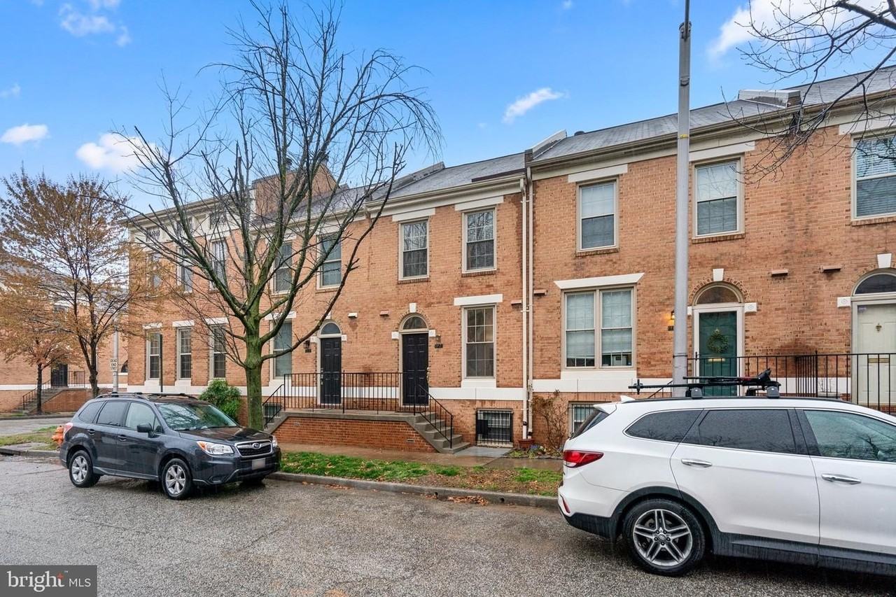 1120 S Kenwood Ave - Photo 4 of 50