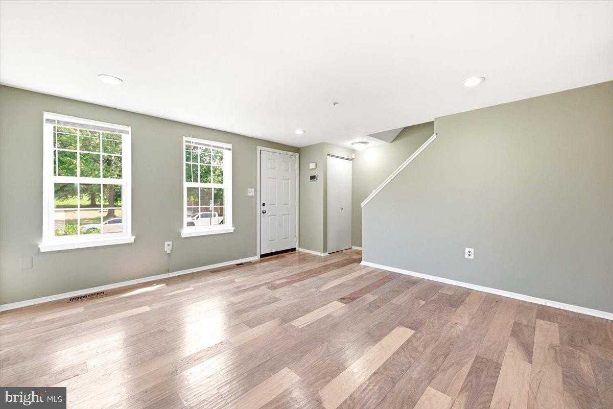 3426 Round Rd - Photo 5 of 24