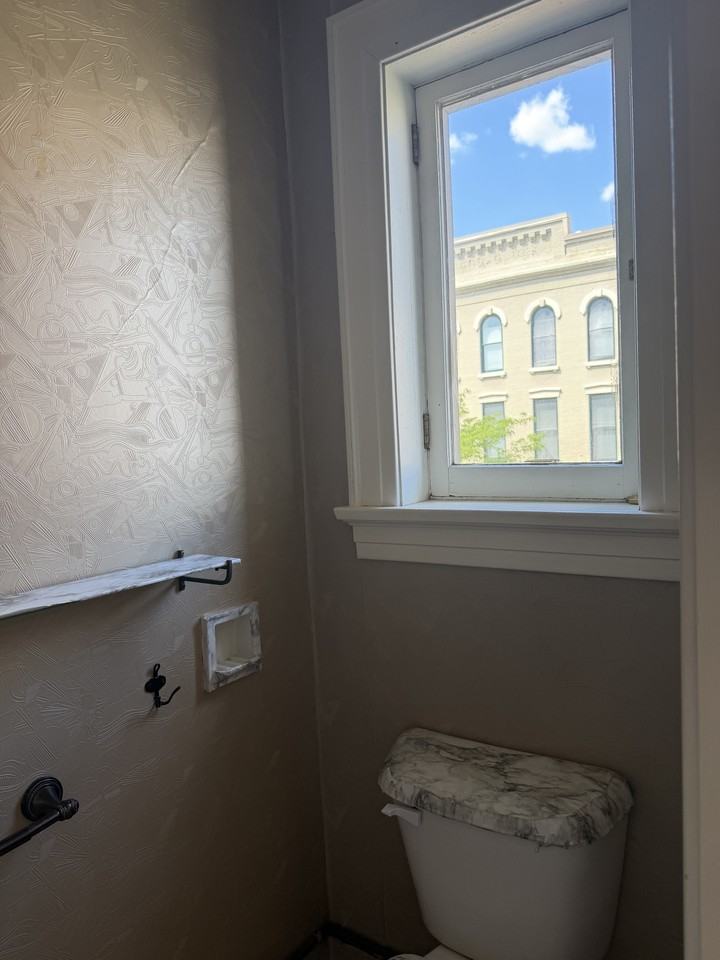 108 E Maumee St #201 - Photo 6 of 7