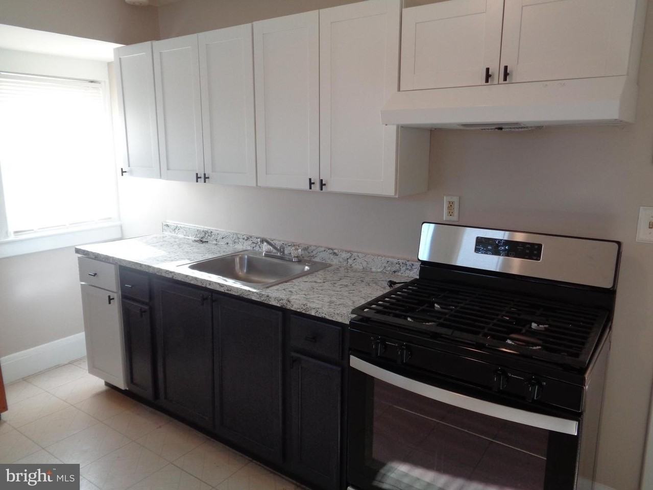 2800 Linwood Ave - Photo 5 of 18