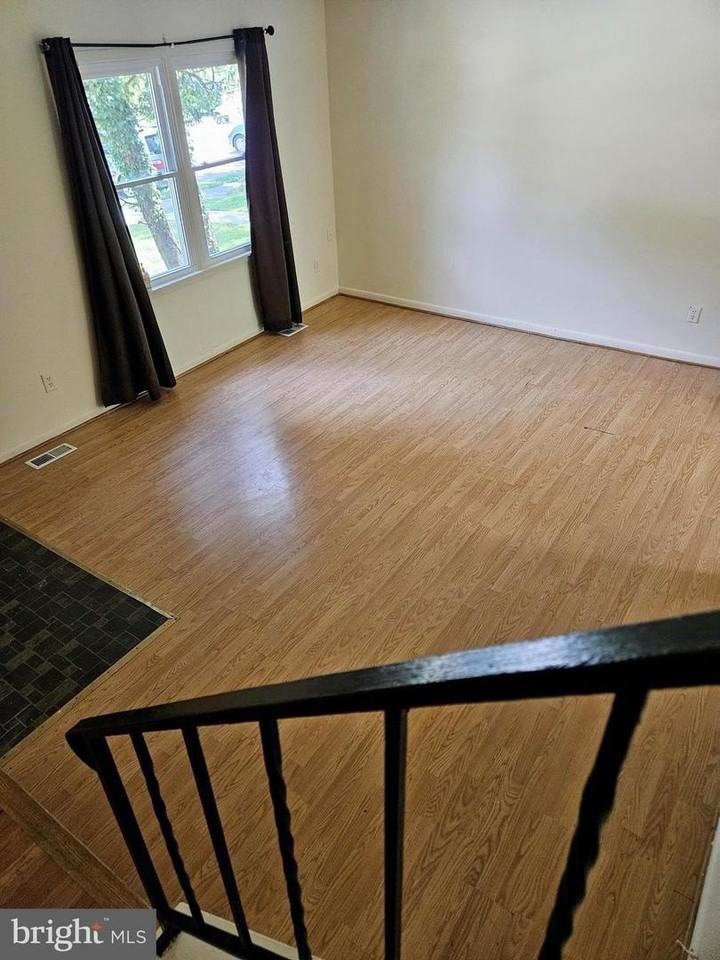 254 Cedarmere Cir - Photo 4 of 33