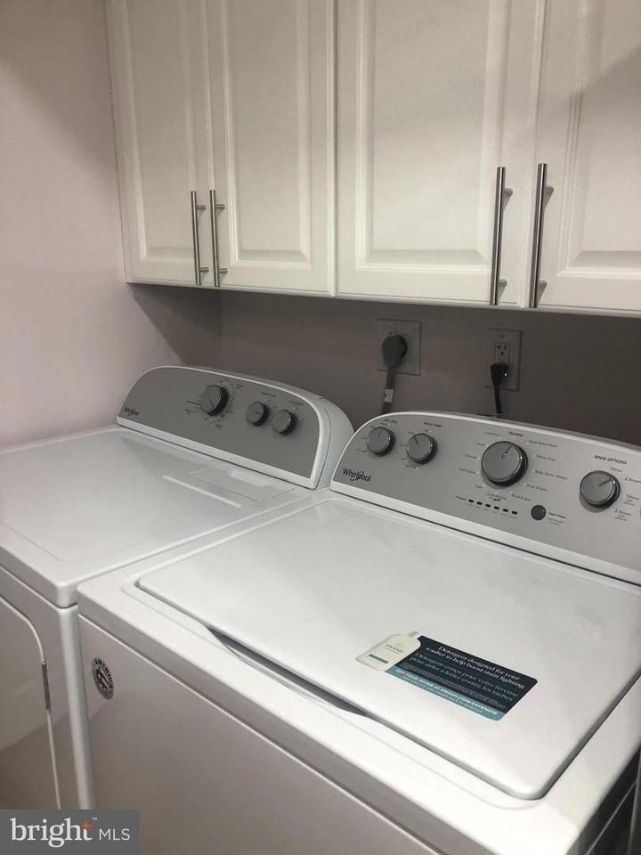 1 Stonehenge Cir - Photo 7 of 50