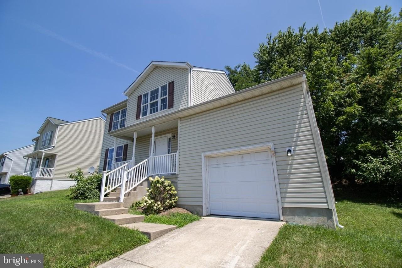 7822 Rolling Vista Ct - Photo 2 of 25