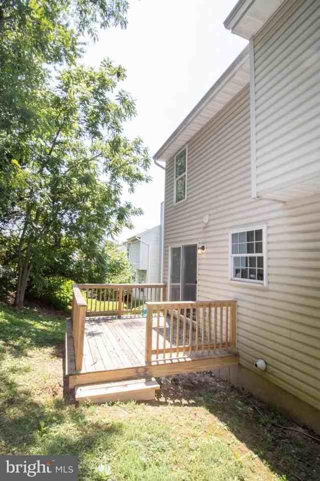 7822 Rolling Vista Ct - Photo 3 of 25