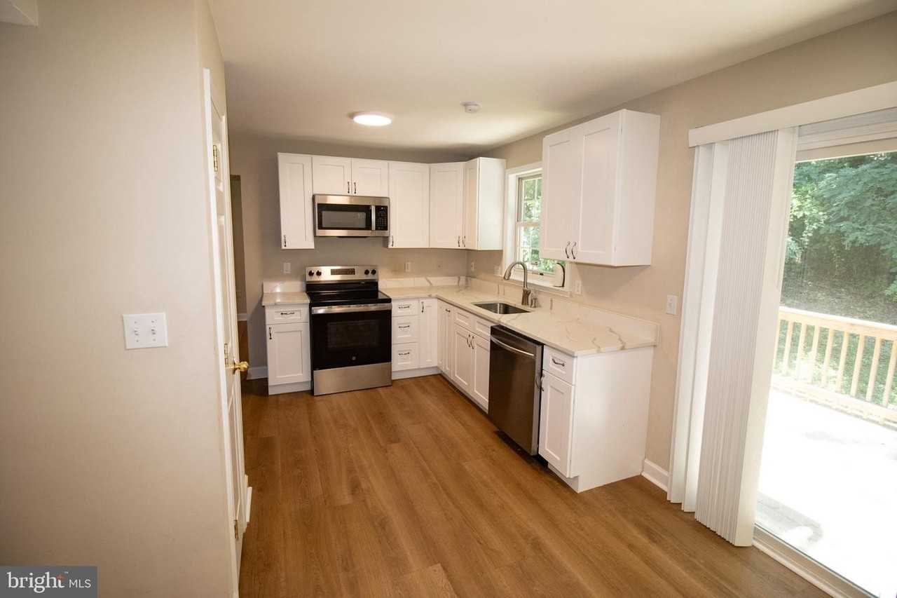 7822 Rolling Vista Ct - Photo 7 of 25