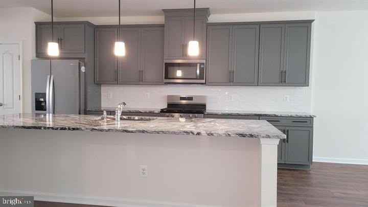 9360 Seney Ln - Photo 5 of 25