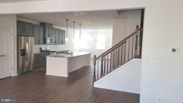 9360 Seney Ln - Photo 7 of 25