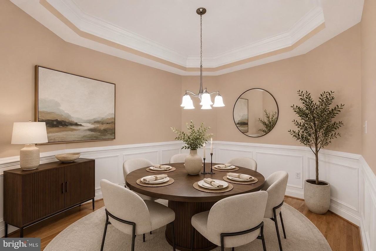 2111 Ganton Grn - Photo 2 of 43