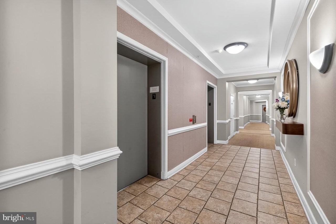 2111 Ganton Grn - Photo 7 of 43