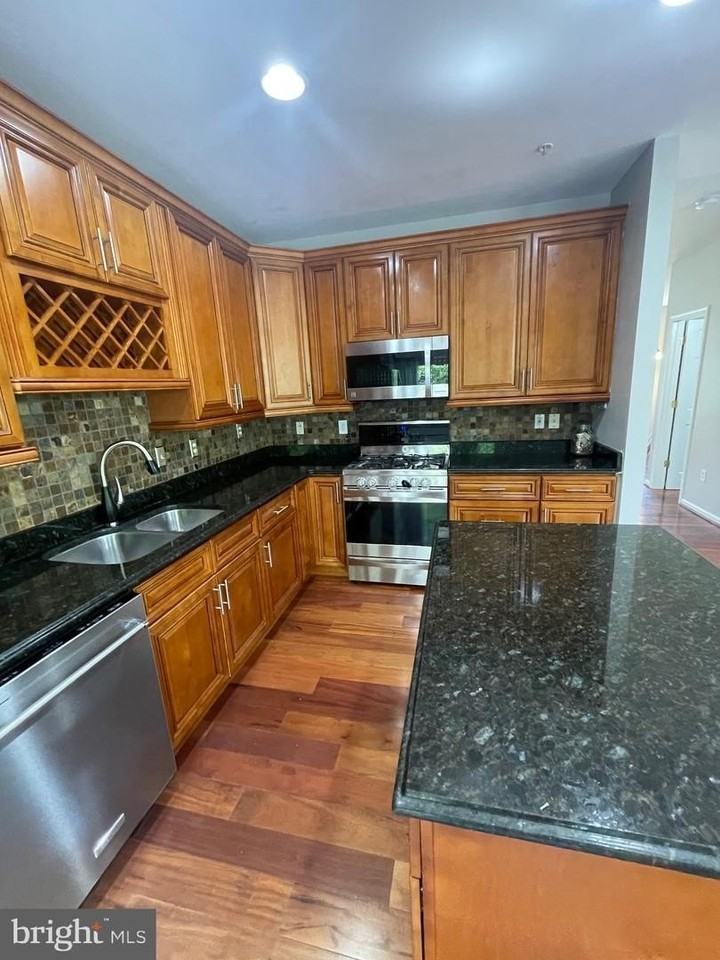 5900 Trumpet Sound Ct - Photo 6 of 27
