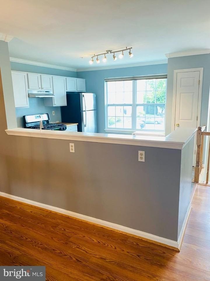 8825 Goose Landing Cir - Photo 3 of 35