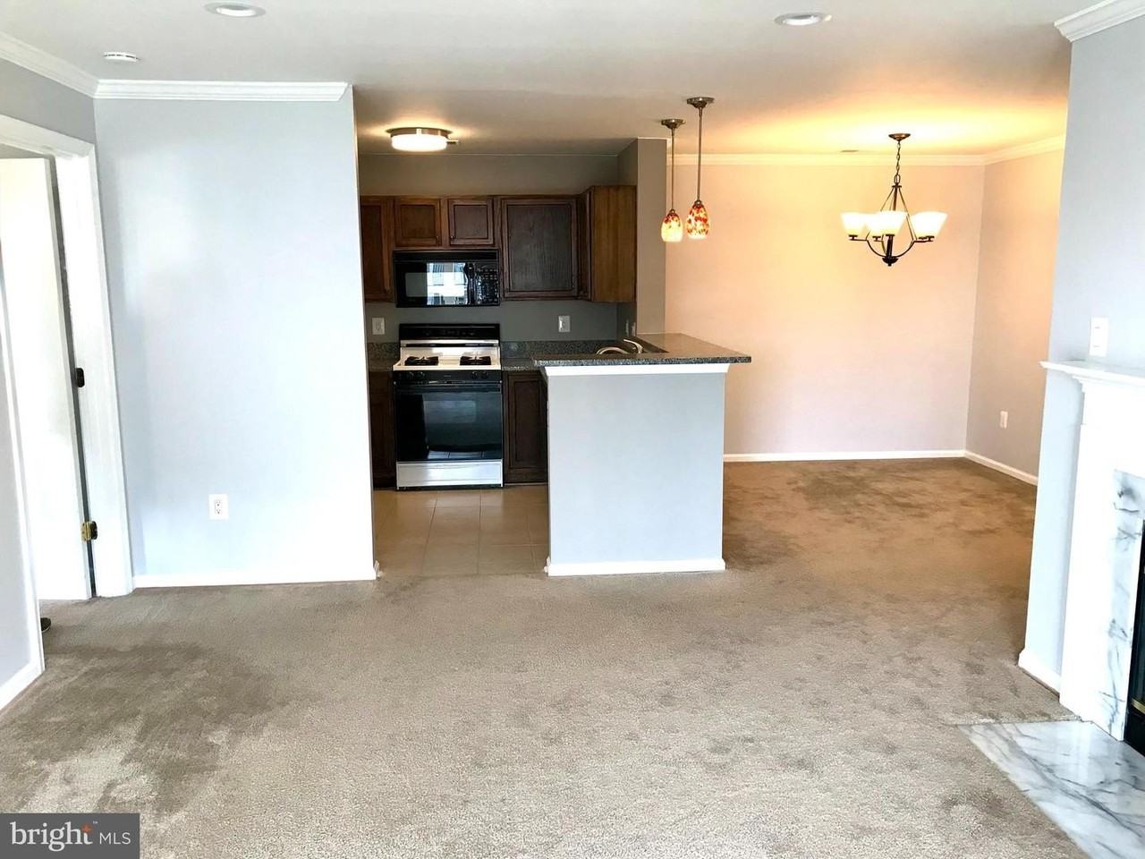 13304 Kilmarnock Way - Photo 5 of 23
