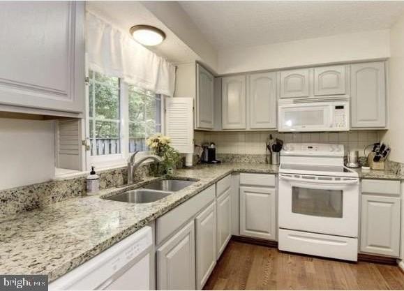6 Dumfries Ct - Photo 2 of 16