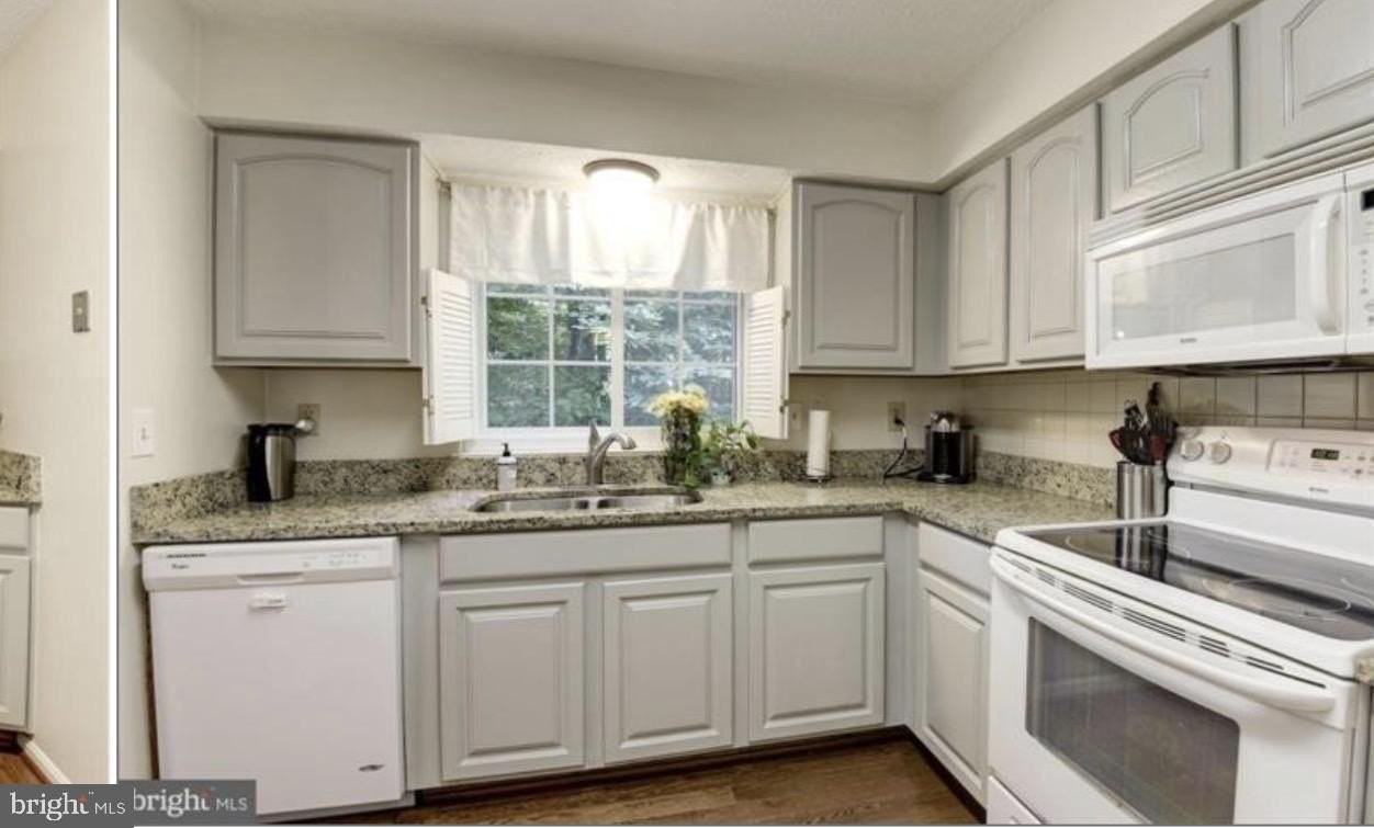 6 Dumfries Ct - Photo 3 of 16