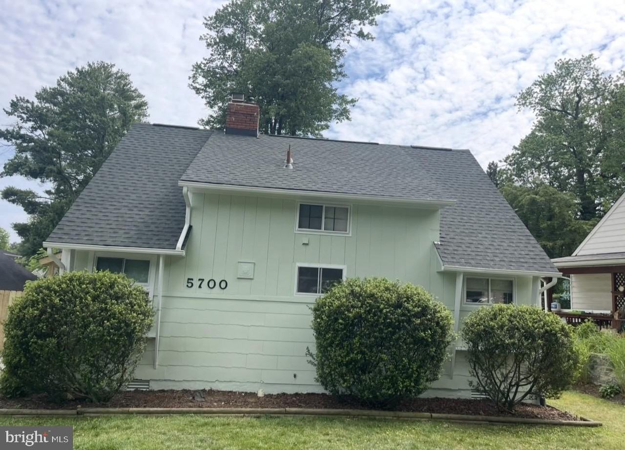 5700 Stillwell Rd - Photo 2 of 19