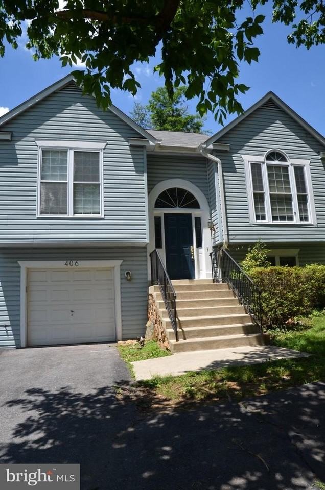 406 Longdraft Rd - Photo 2 of 24