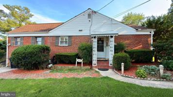 featured image of 8613 Leonard Dr
