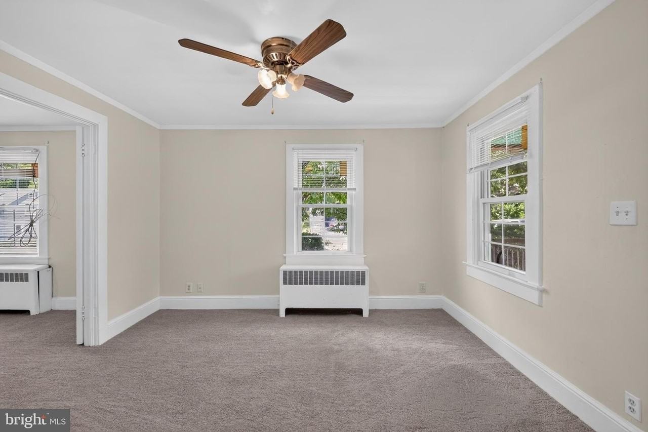 3901 Hampden St - Photo 5 of 23