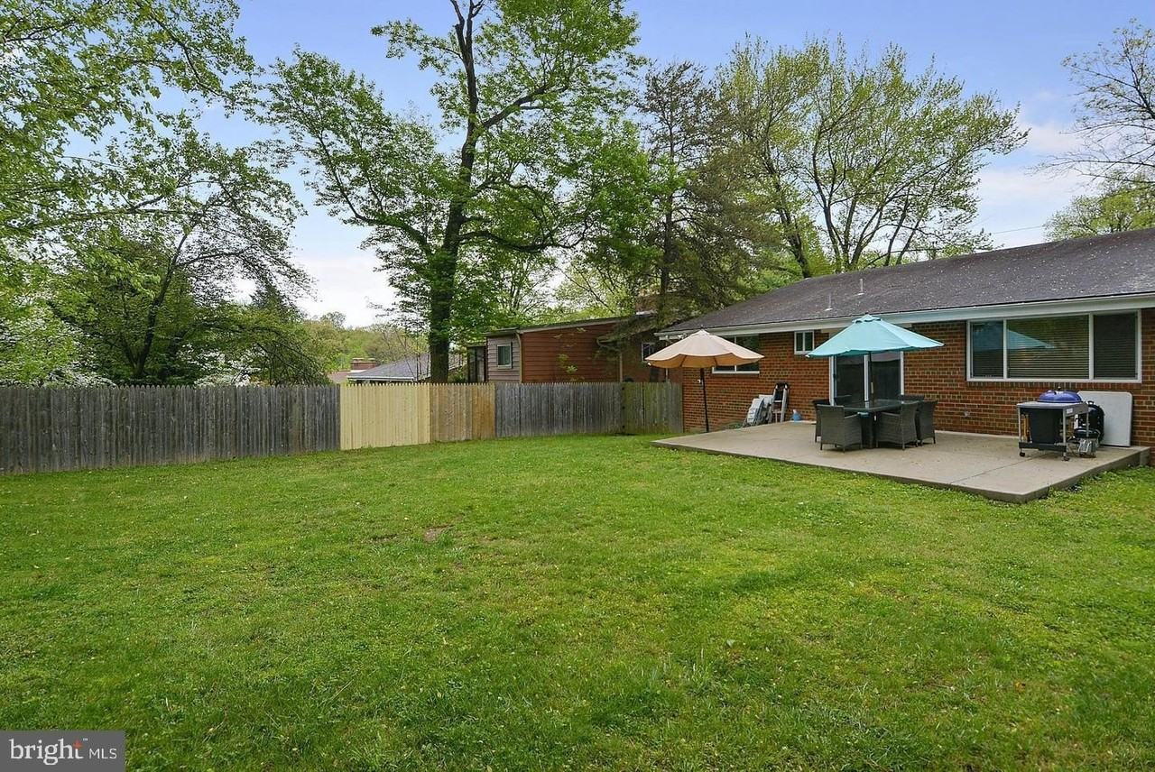 717 Hillsboro Dr - Photo 7 of 20