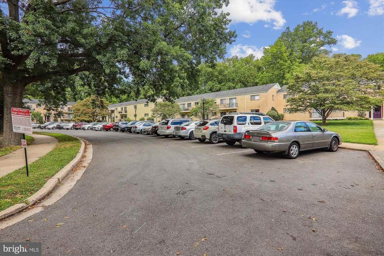 10631 Montrose Ave - Photo 4 of 50
