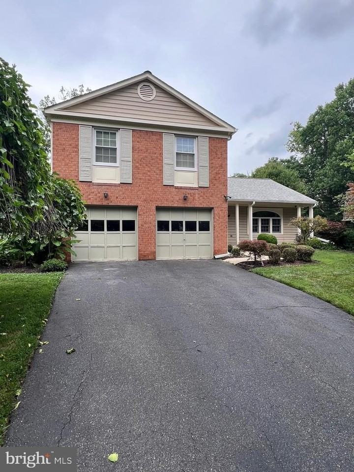 6 Bouldercrest Ct - Photo 4 of 23