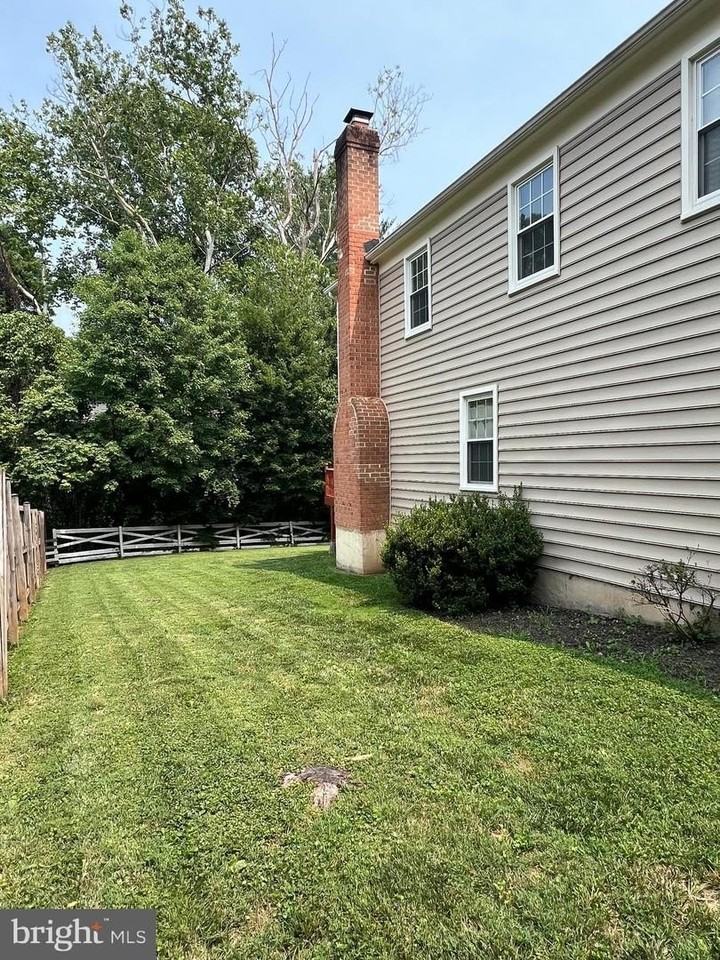 6 Bouldercrest Ct - Photo 6 of 23