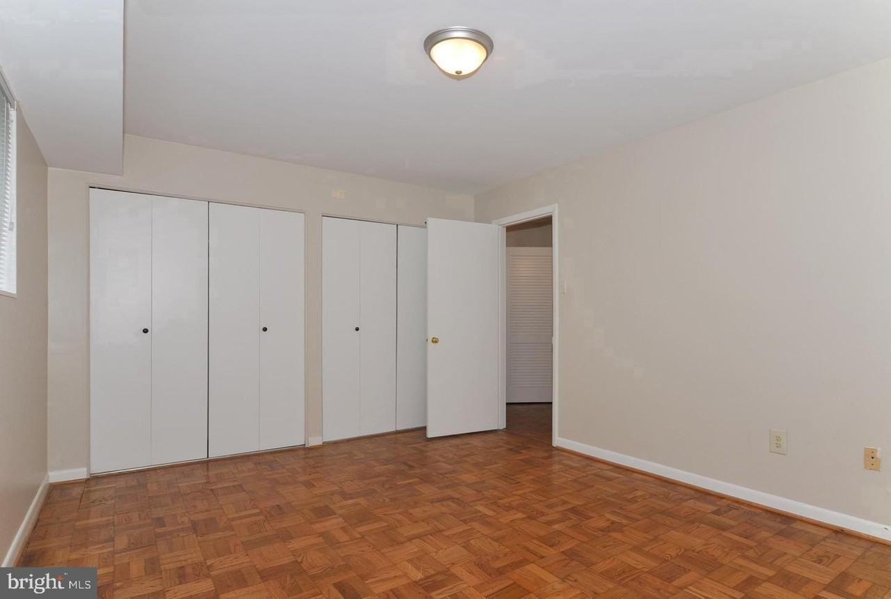 10618 Kenilworth Ave - Photo 7 of 10