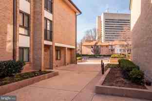 150 Monroe St - Photo 1 of 1
