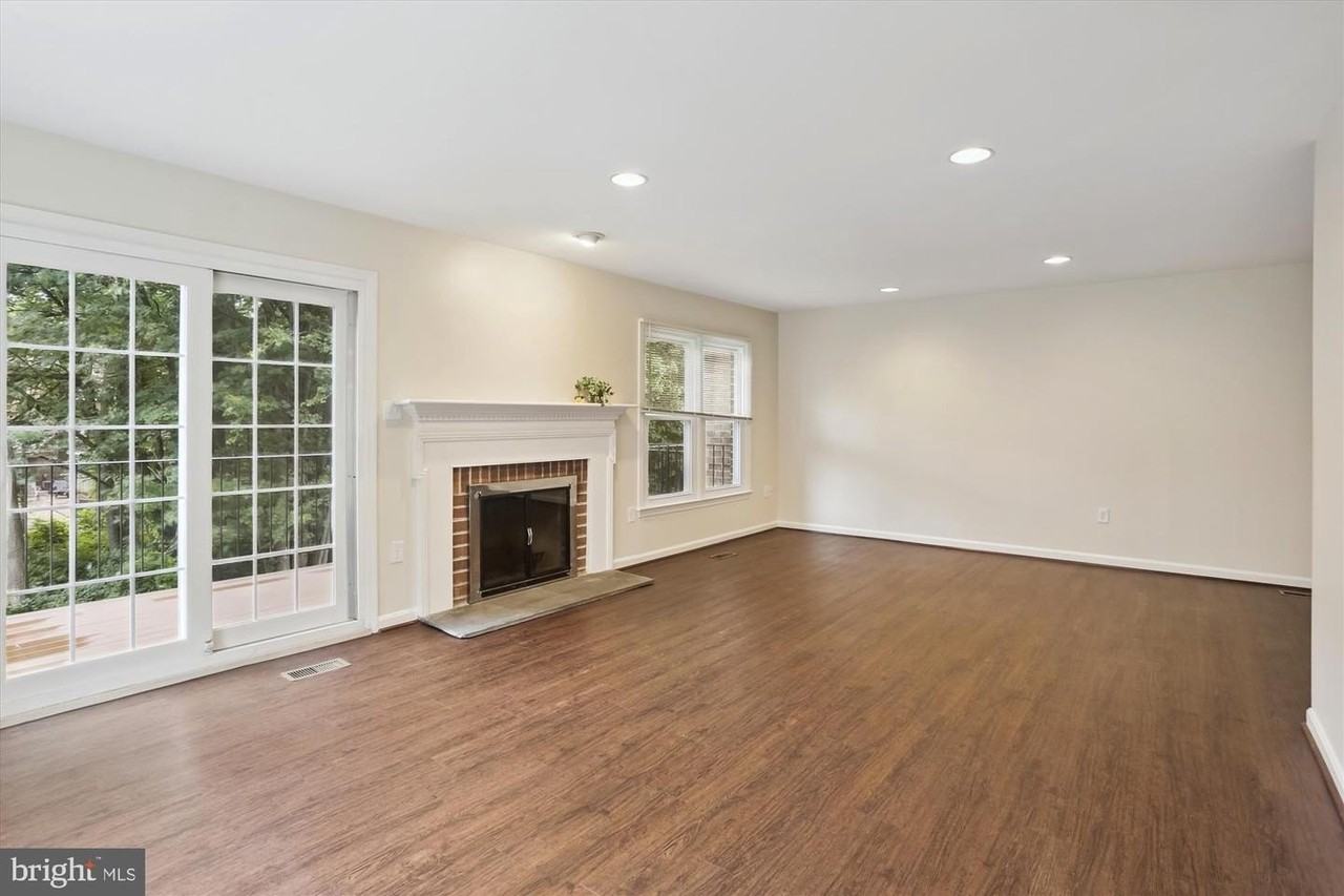 7561 Heatherton Ln - Photo 7 of 48