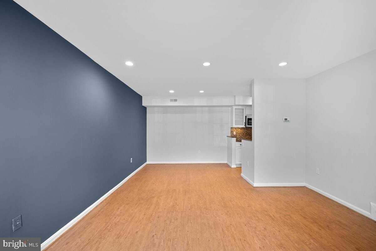 10129 Green Holly Ter - Photo 4 of 23