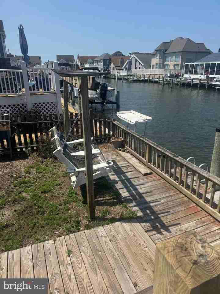 10613 Shifting Sands Dr - Photo 5 of 38
